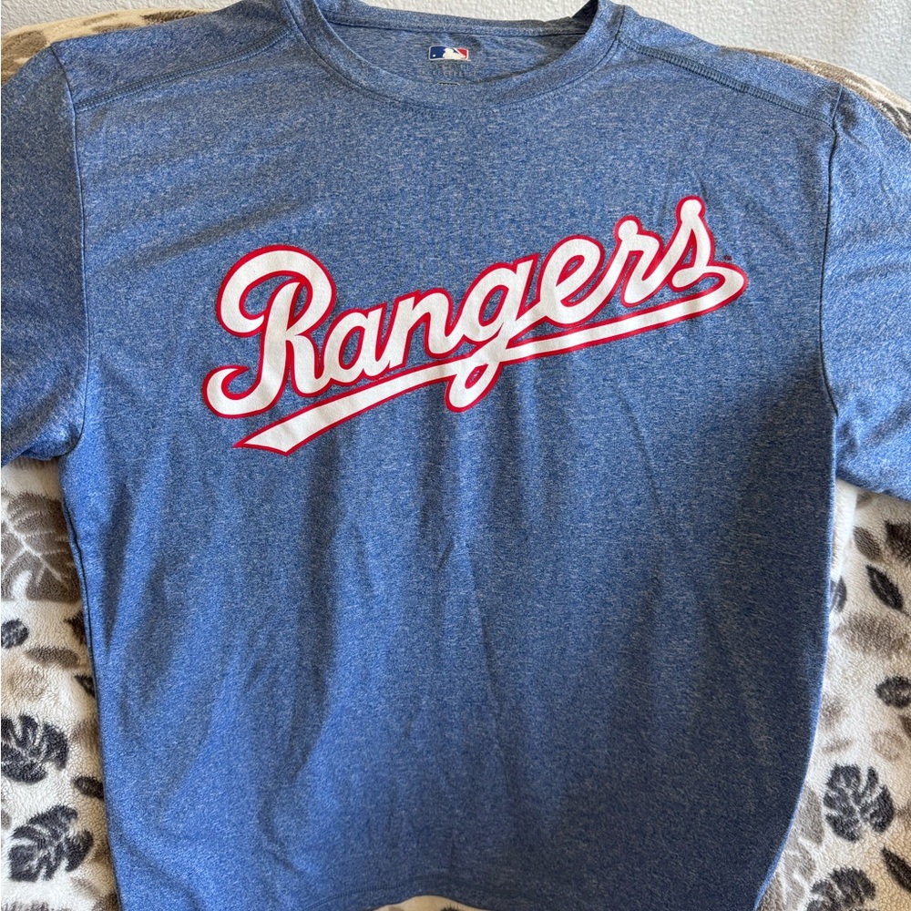 MLB Rangers men’s  Blue Graphic Tee - size medium - NWOT Dri-fit material